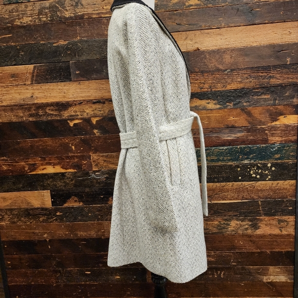 Tahari Small Wool Coat - Picture 2 of 13